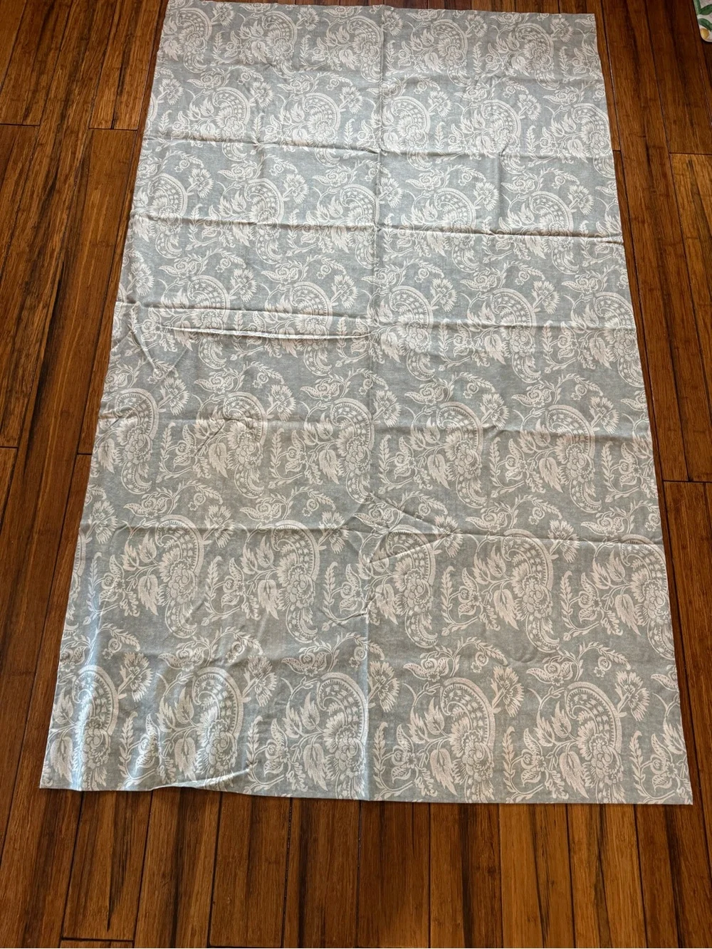 Set Pottery Barn Alessandra Scroll Drapes 50 x 84 Sage Green Pair Lined Blackout